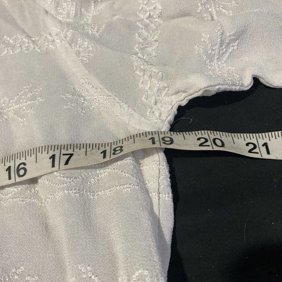 Vintage Chicos Button Up Shirt Long Sleeve Sz 1 Medium Embroidery Sheer Rayon - Picture 8 of 10